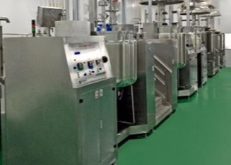 22KW Diş Macunu Yapma Makinesi Diş Macunu Karıştırma Makinesi Çok Aşamalı Vakum Sistemi